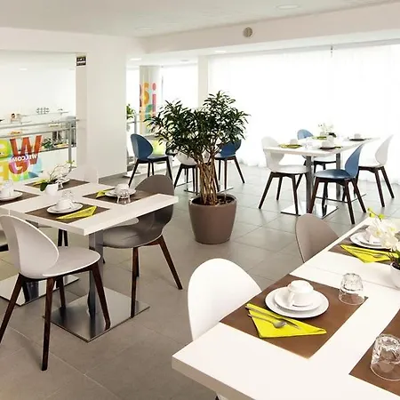 Sejours & Affairs Paris Bagneux Aparthotel